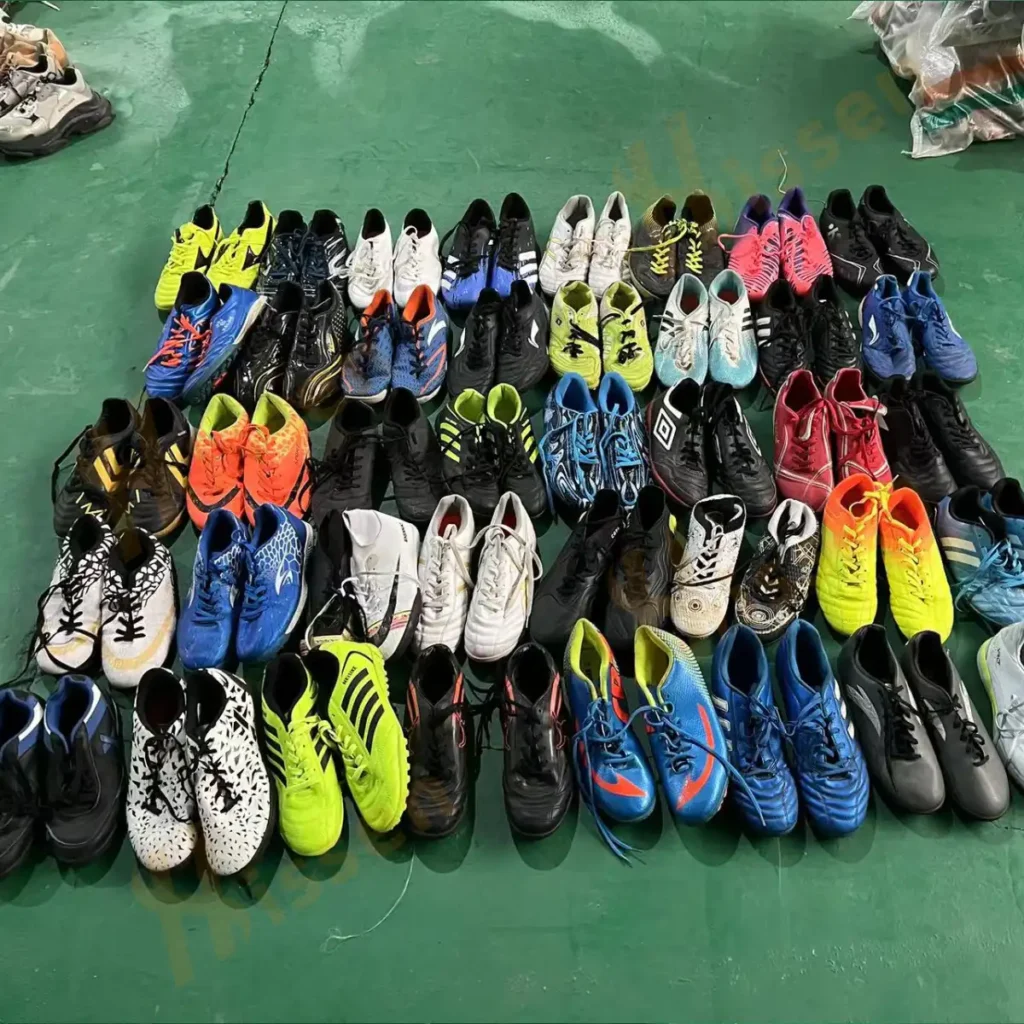 Botas de fútbol de marca internacional de segunda mano (1)